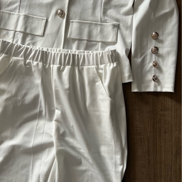**Bundle any 2 sets for $20**  White blazer set - Picture 3 of 4